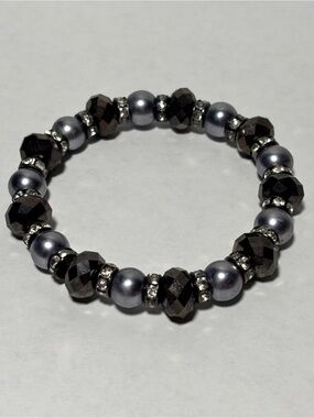 Gray Pearl and Hematite Faceted Bead Stretch Bracelet
